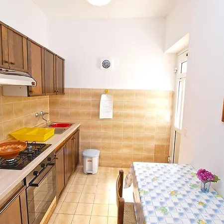 Appartamento 761 *